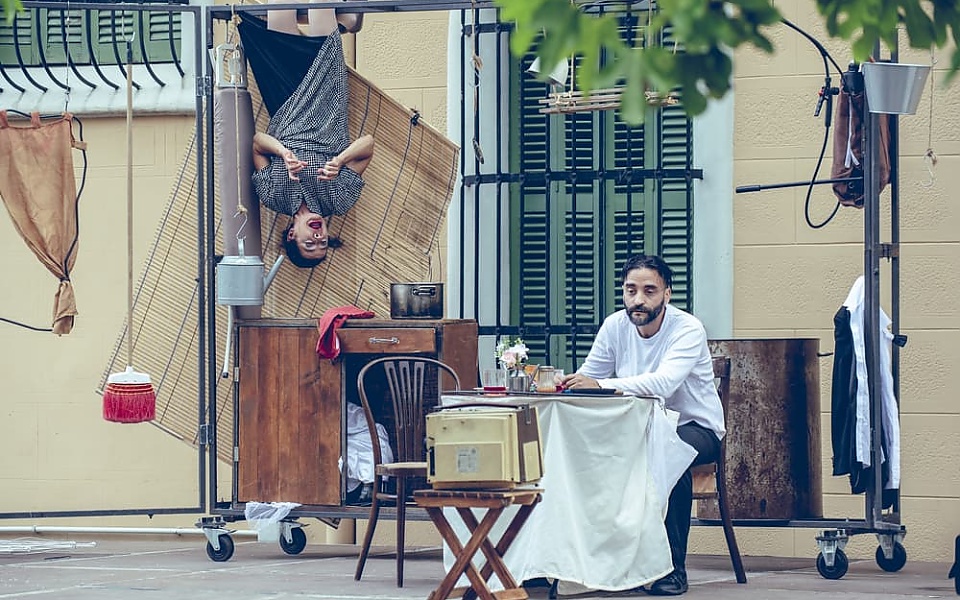 Cia CRISCLOWNpresenta: "HOME"