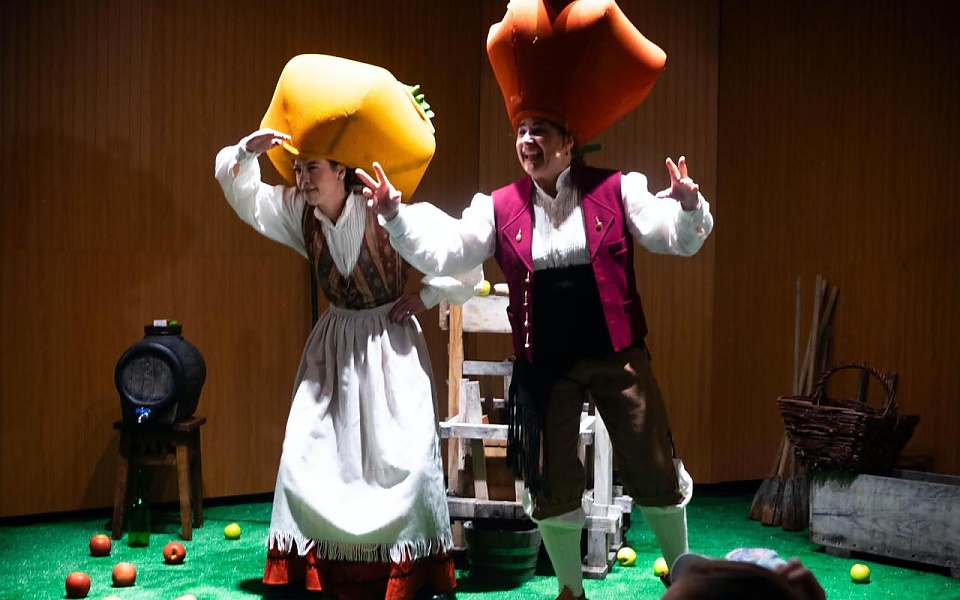 ELEKTRAFIKTION presenta: "CUENTOS Y SIDRA BAXO´L POMAR"