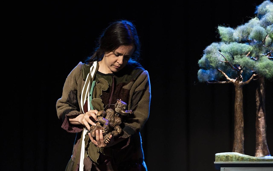 MÁRCIA LEITE (Portugal) presenta: "EL OSO QUE NO ERA"